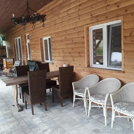 Jaskowa Chata Bieszczady Apartament Z Basenem Baligrod Exterior photo