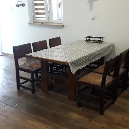 Jaskowa Chata Bieszczady Apartament Z Basenem Baligrod Exterior photo