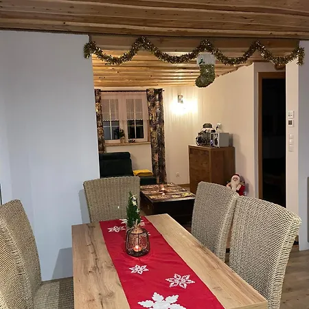 Jaskowa Chata Bieszczady Apartament Z Basenem Baligrod Exterior photo